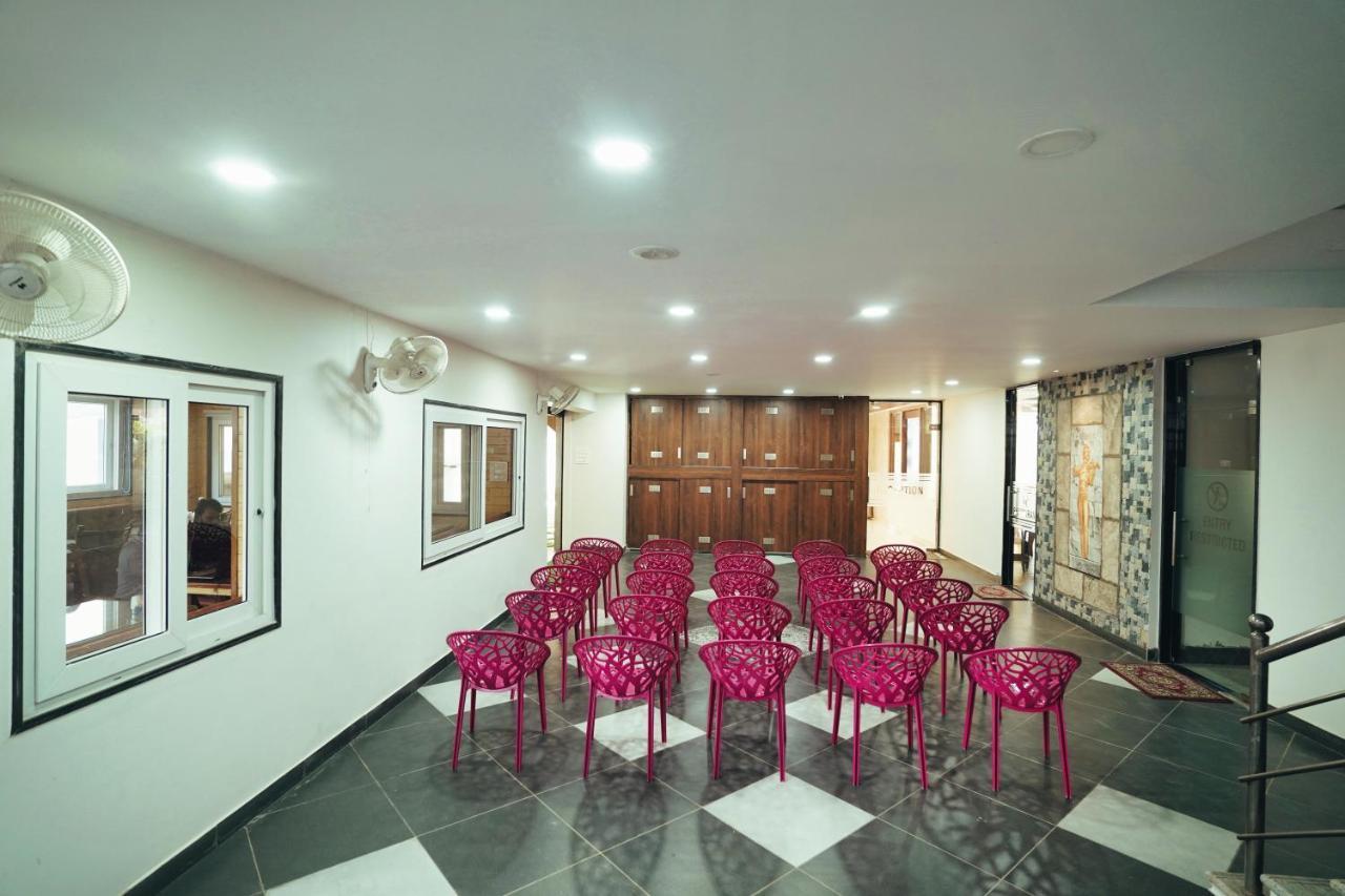 M Square Hotel Гайдарабад Екстер'єр фото